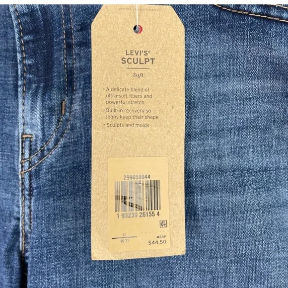 Levis Women's Mid Length Shorts size 31 - Picture 6 of 10